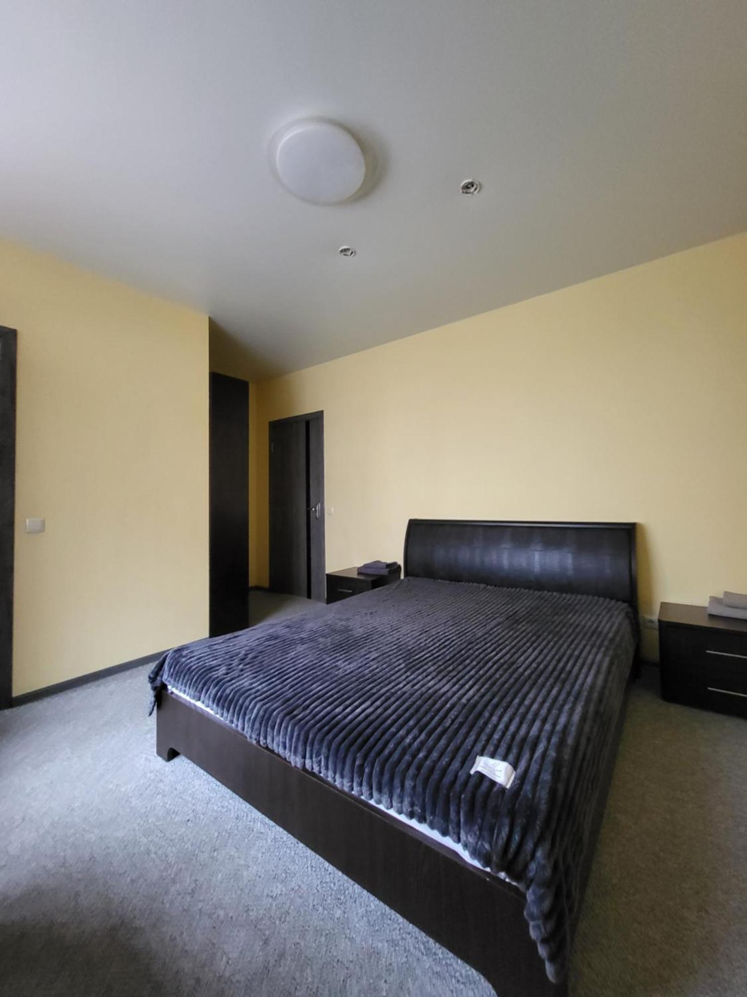 Амстердам Hotel Khmelnytskyi Exterior photo